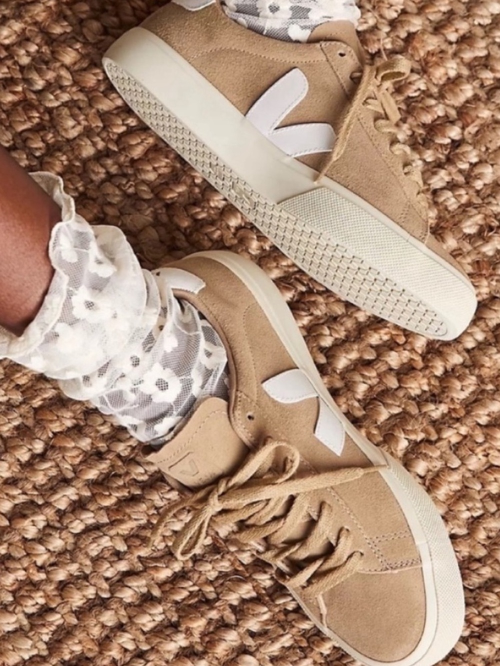 VEJA CAMPO SUEDE SNEAKERS SIZE 7 EUC